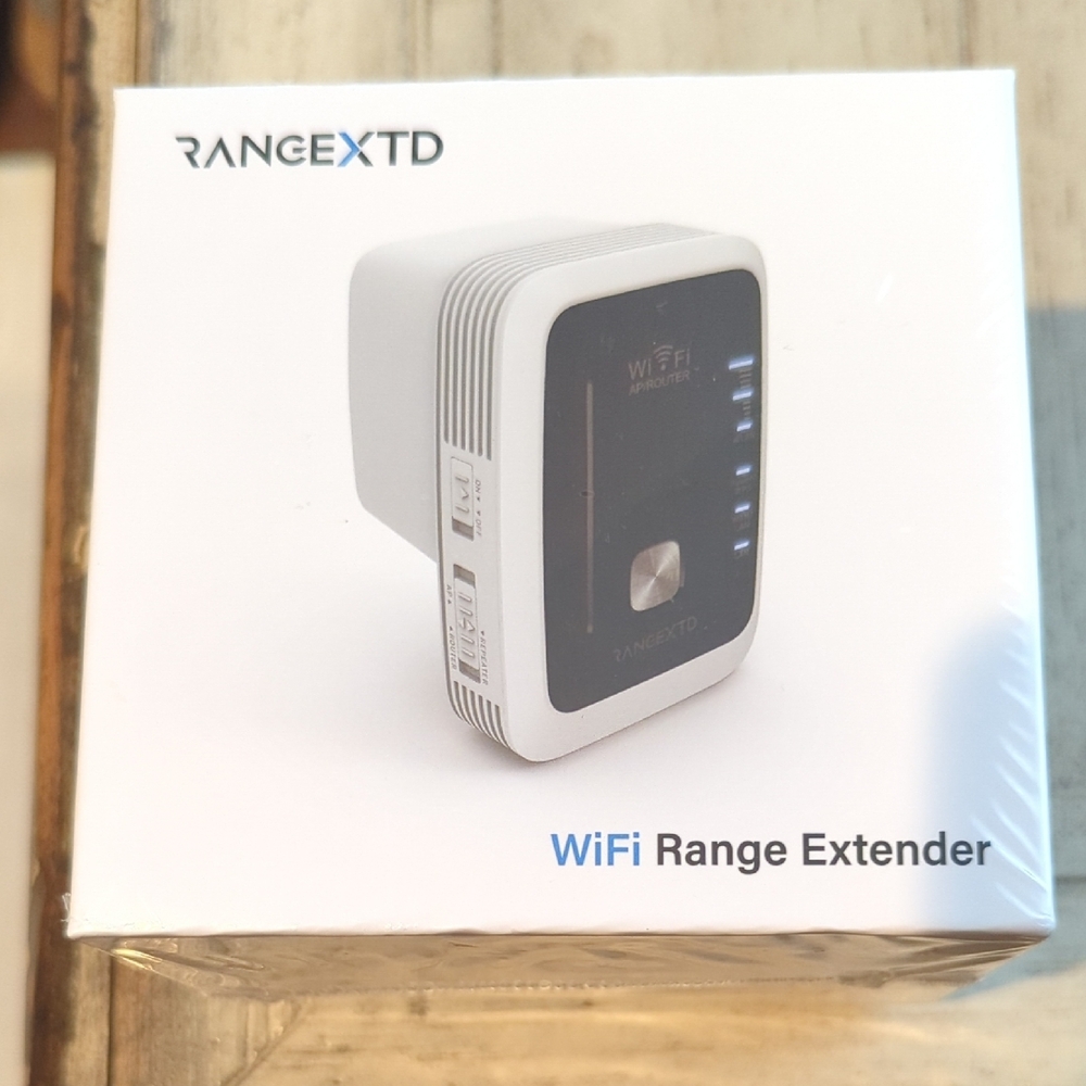 Rangextd WiFi Range Extender New In Sealed Box